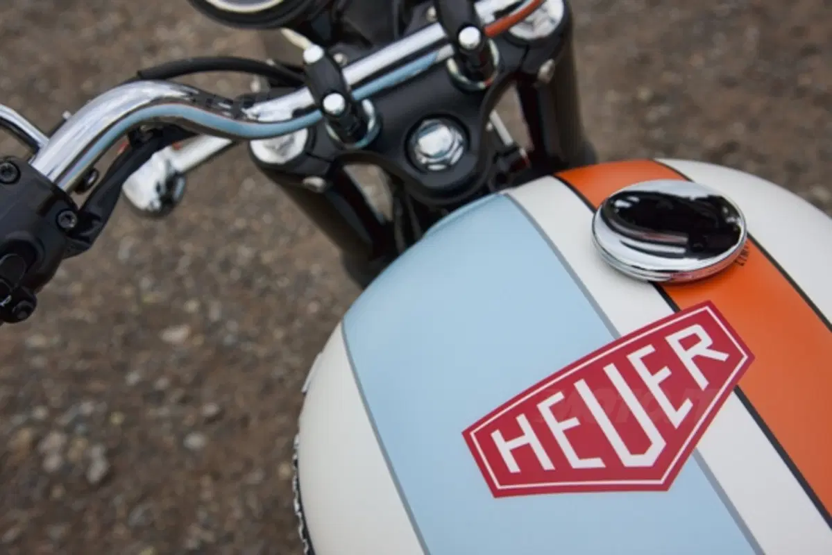 Triumph e TAG Heuer insieme per la Bonneville McQueen special (3)