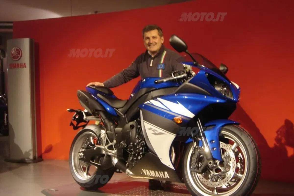Guida alla Yamaha R1 (13)