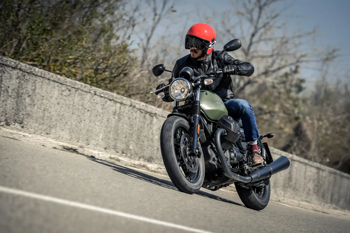 Sfida tra classiche: Ducati Scrambler, Moto Guzzi V7, Triumph Bonneville, Yamaha XSR (22)