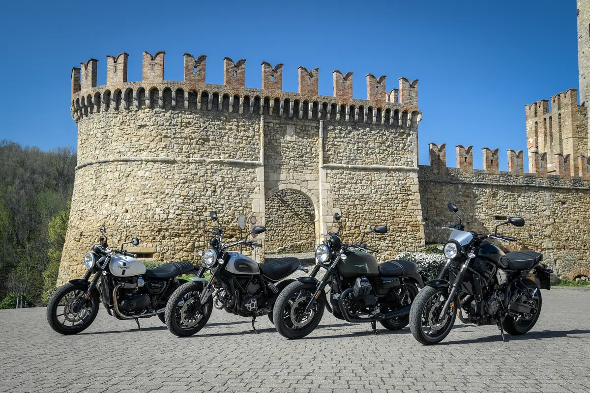 Sfida tra classiche: Ducati Scrambler, Moto Guzzi V7, Triumph Bonneville, Yamaha XSR (35)