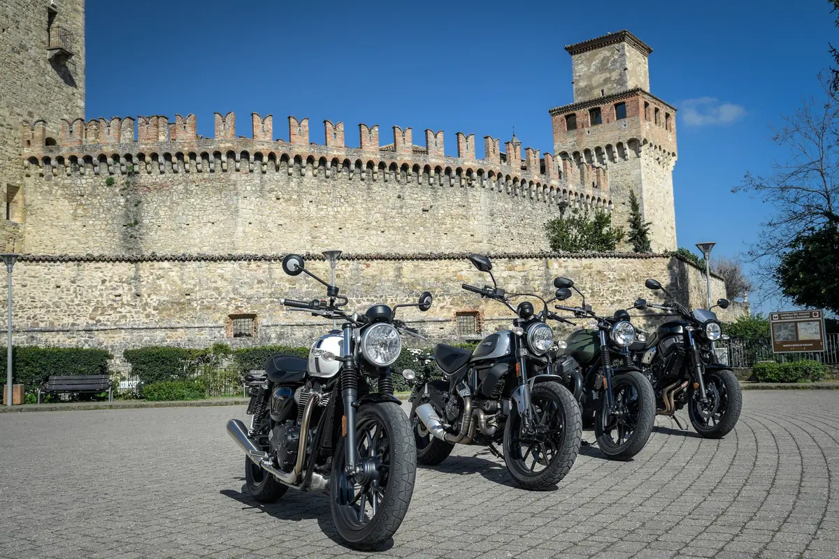 Sfida tra classiche: Ducati Scrambler, Moto Guzzi V7, Triumph Bonneville, Yamaha XSR (33)