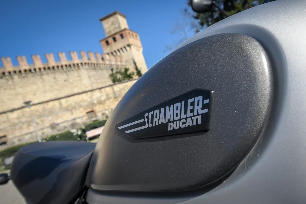 Sfida tra classiche: Ducati Scrambler, Moto Guzzi V7, Triumph Bonneville, Yamaha XSR (41)