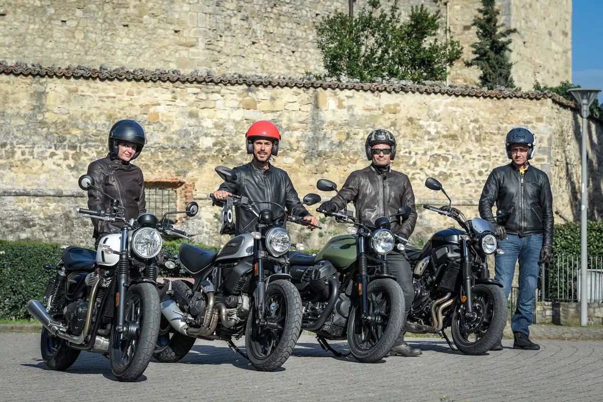 Sfida tra classiche: Ducati Scrambler, Moto Guzzi V7, Triumph Bonneville, Yamaha XSR (31)