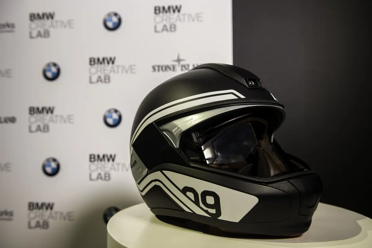 BMW Creative Lab con Stone Island