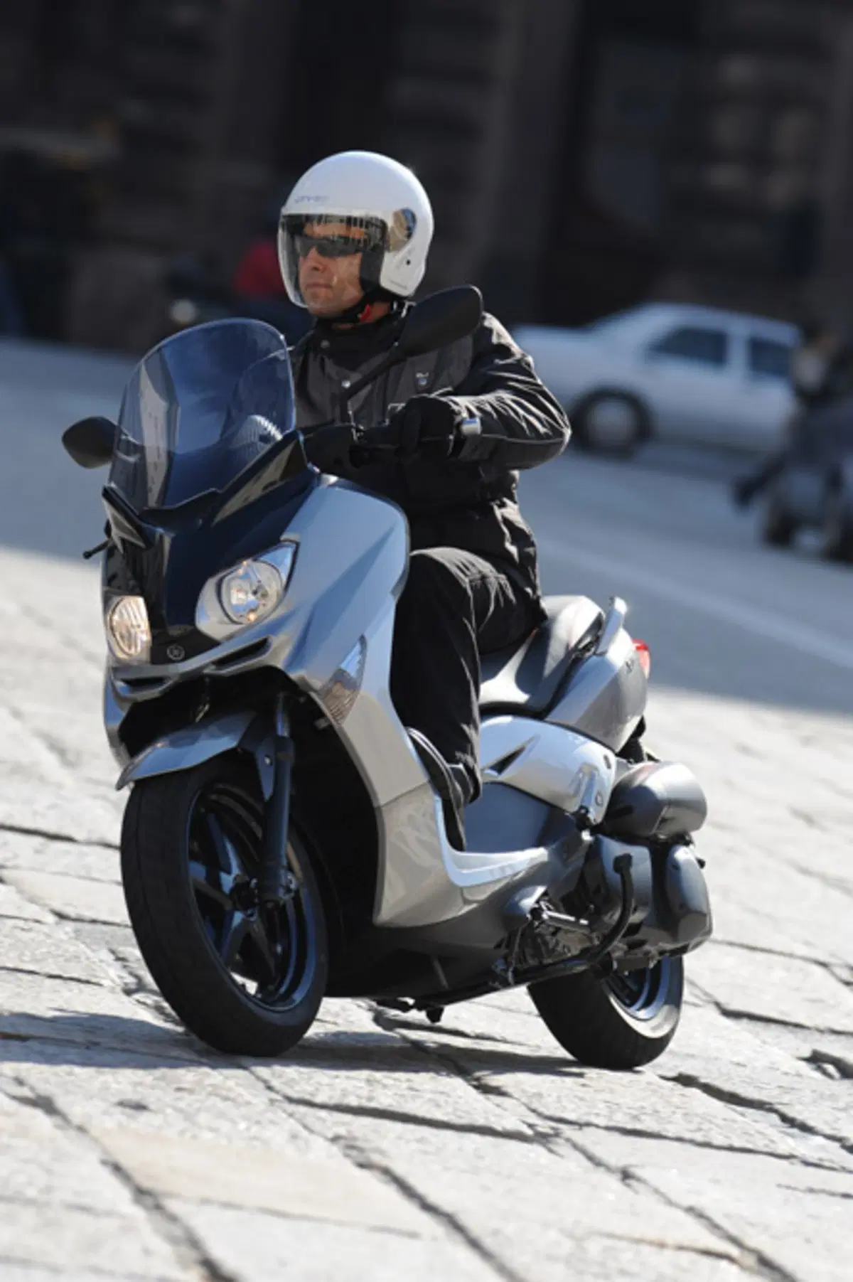 YAMAHA X-Max 250 (9)