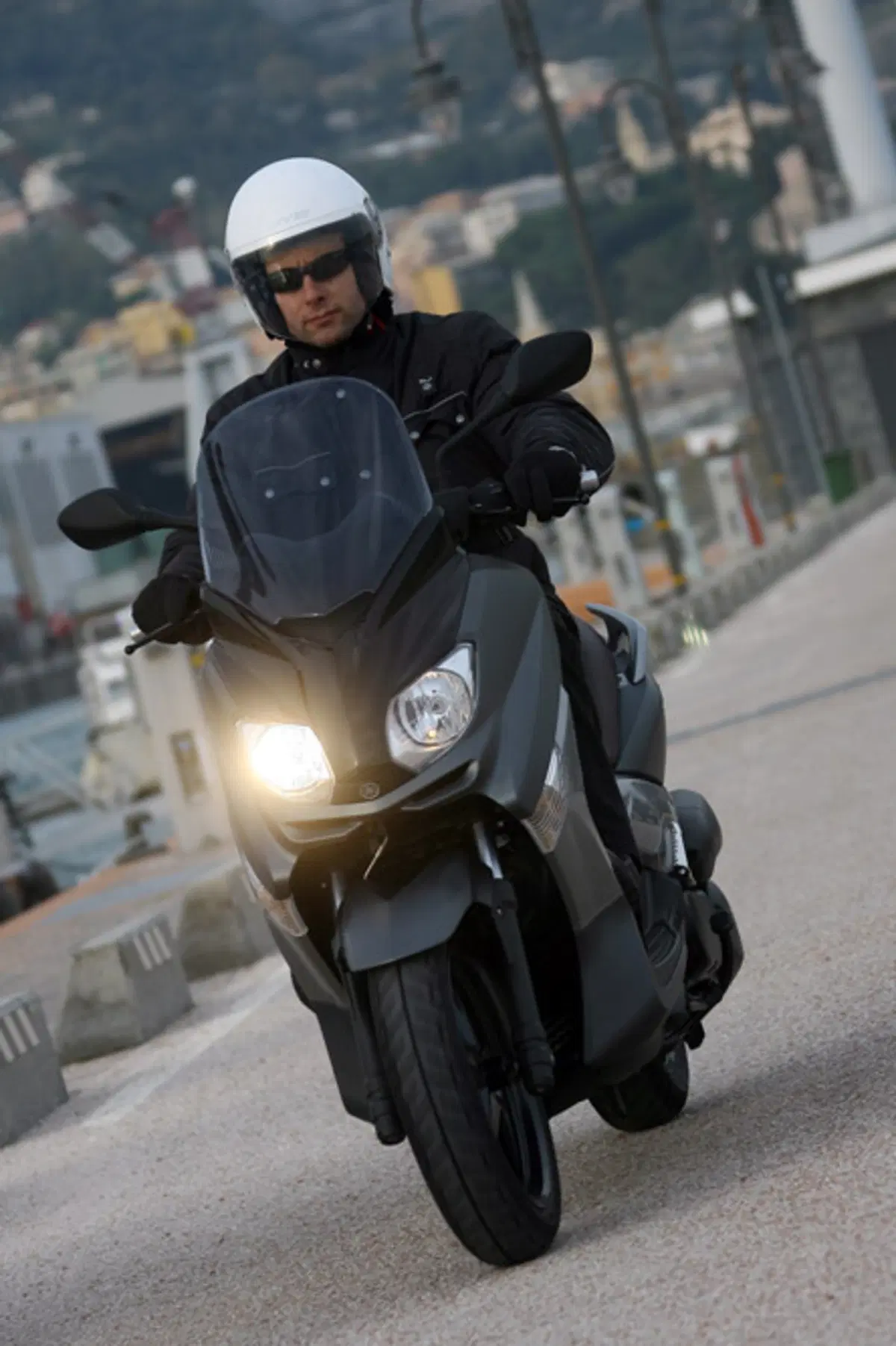 YAMAHA X-Max 250 (11)
