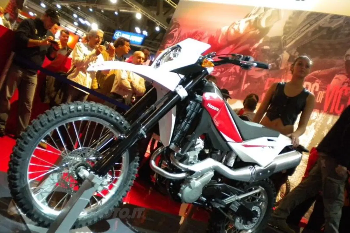 Le Husqvarna Supermotard 2010 (9)