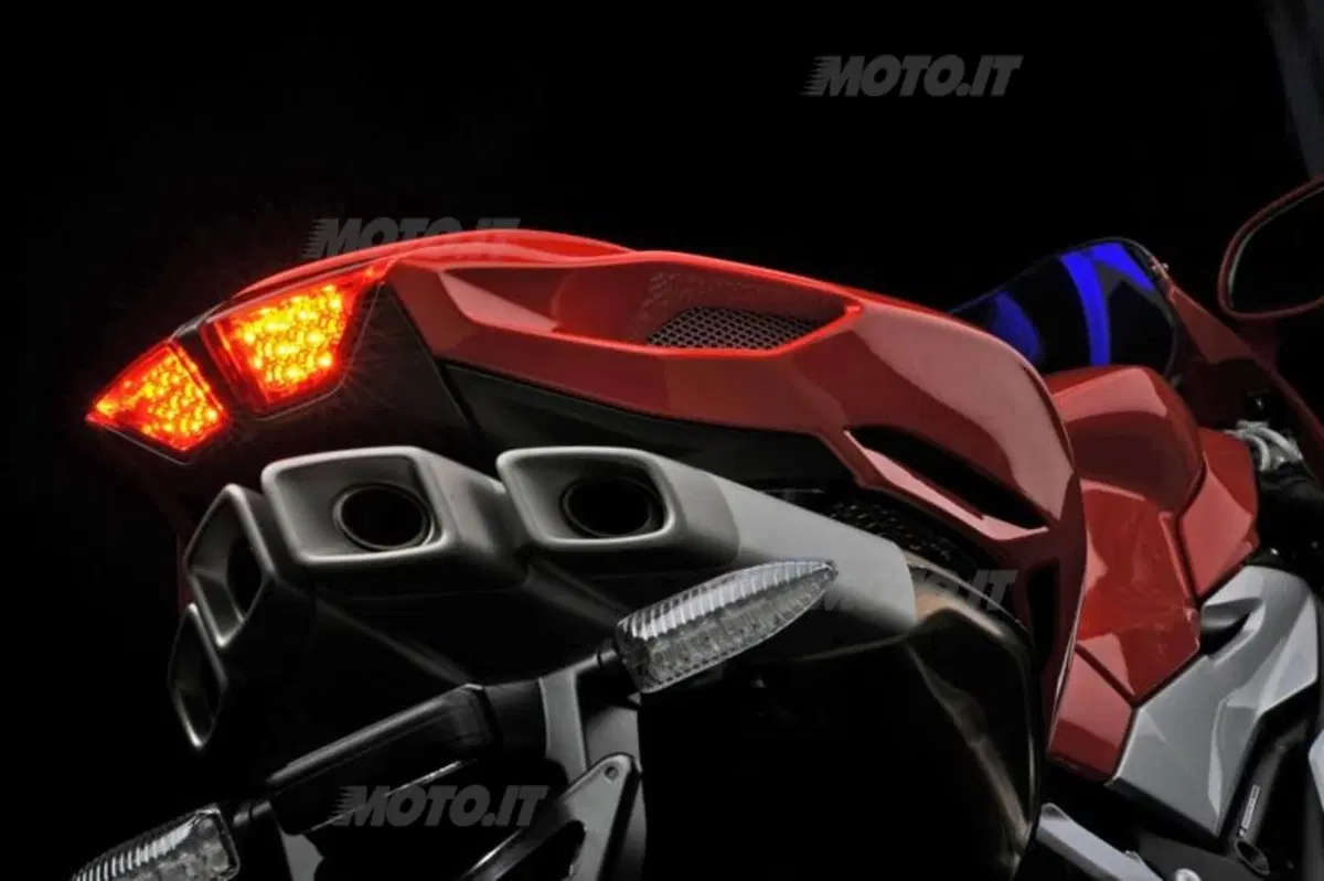 MV Agusta F4: ritorno al futuro (5)
