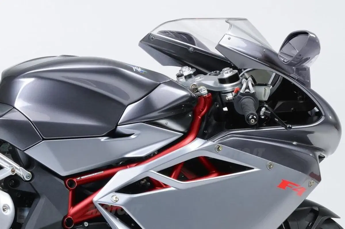 MV Agusta F4: ritorno al futuro (7)
