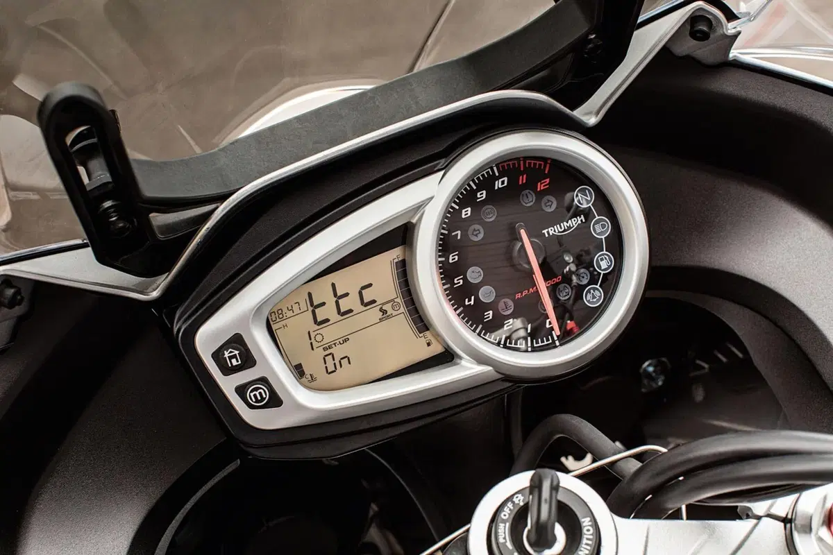 Triumph Tiger Sport 2016, prime foto (9)