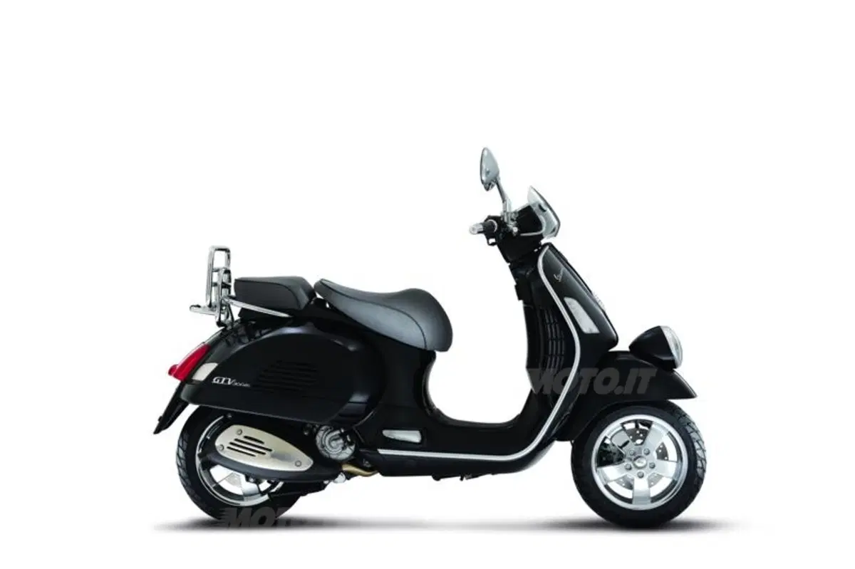 Vespa GTV Via Montenapoleone (3)