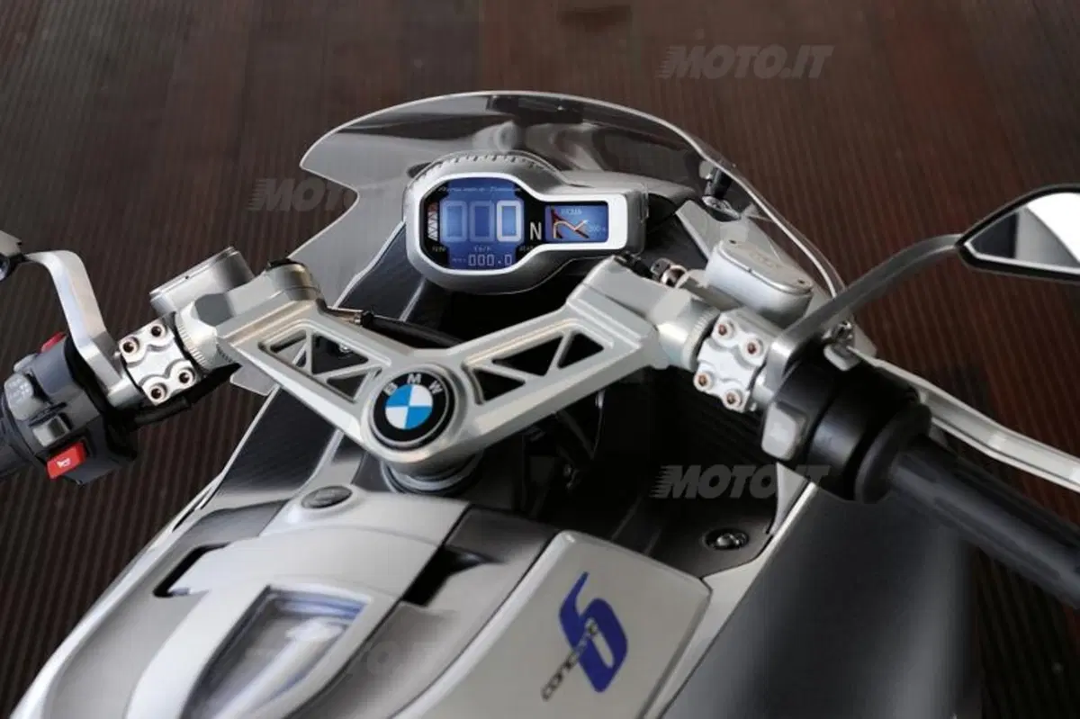 BMW Motorrad Concept 6 (17)