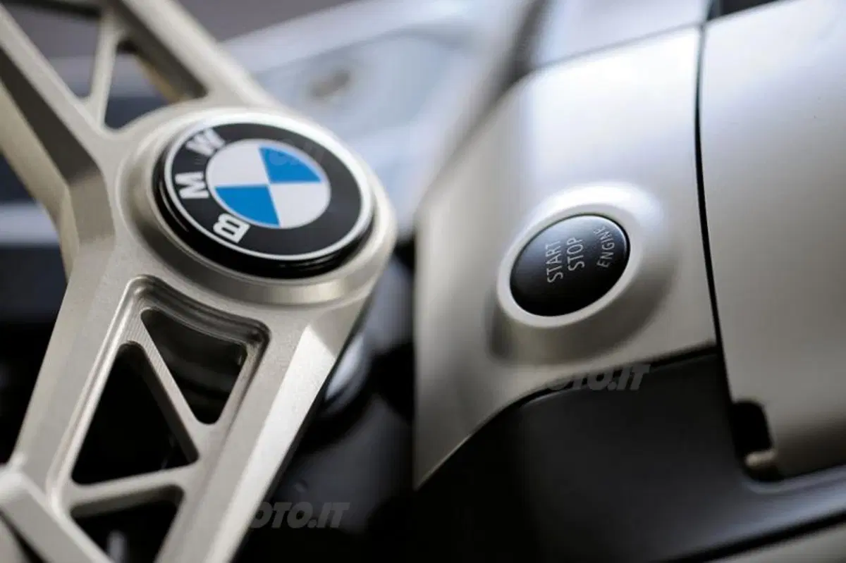 BMW Motorrad Concept 6 (19)