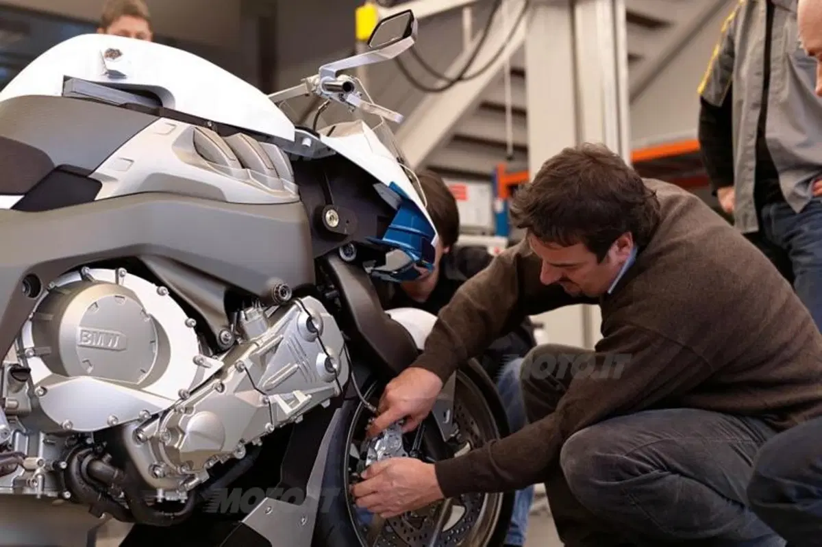 BMW Motorrad Concept 6 (42)