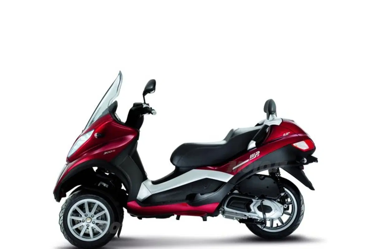 Piaggio MP3 LT 300 (4)