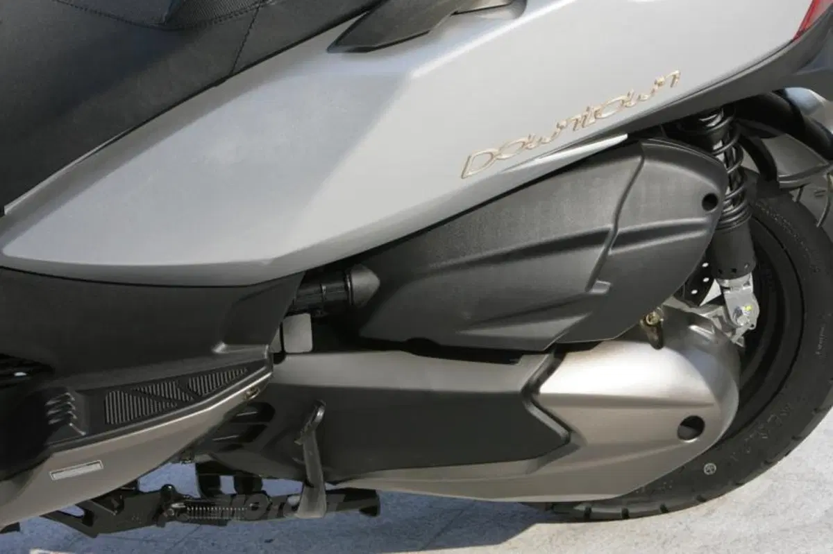 Kymco Downtown 200i (10)