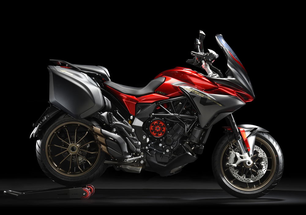 MV Agusta Turismo Veloce 800 Lusso SCS (2018 - 19) (3)