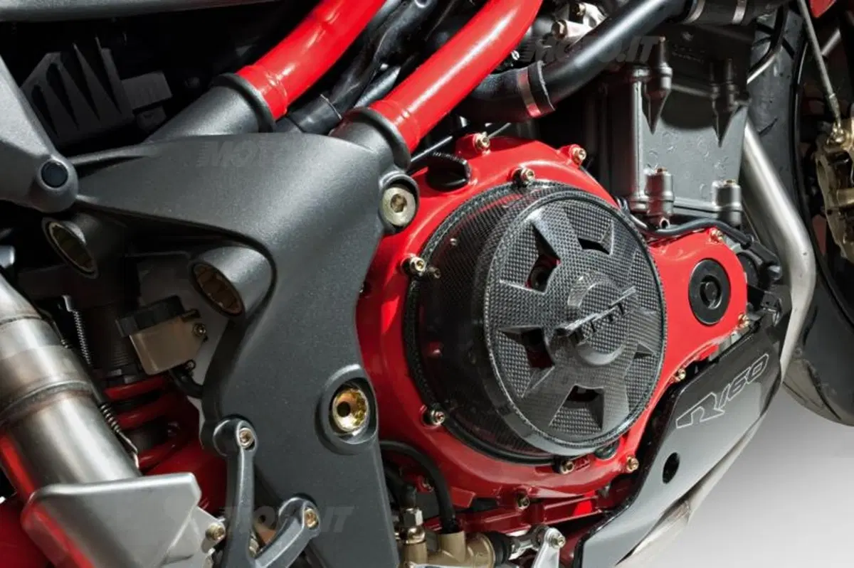 Benelli TNT R160, red passion (3)