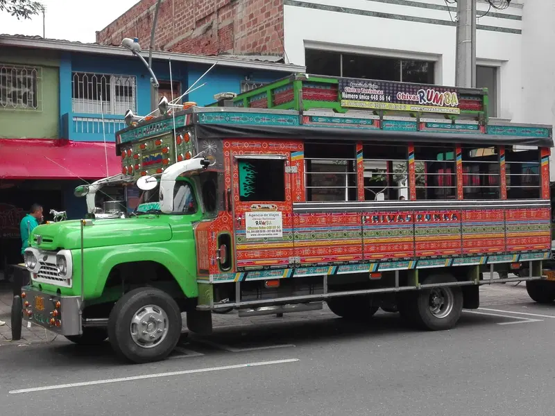Un "Party bus" in giro per Medell&igrave;n