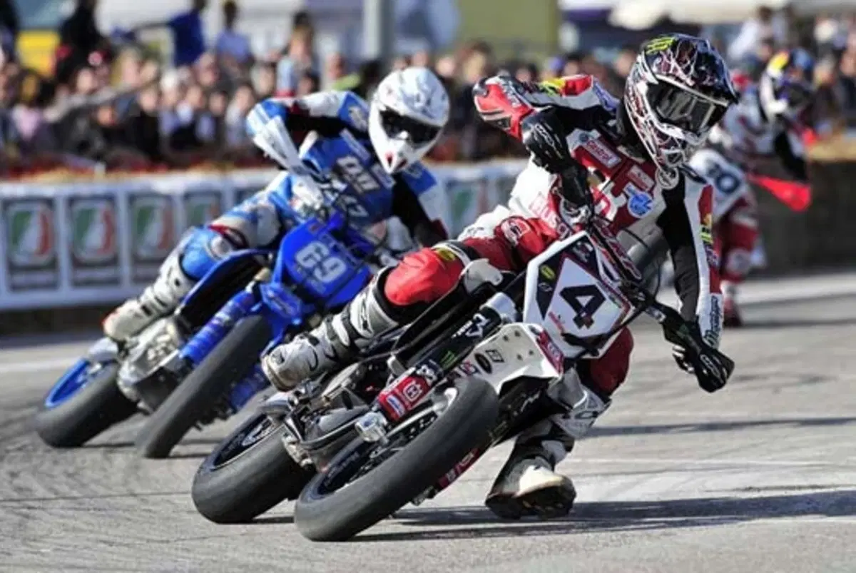 Tre titoli mondiali per Husqvarna (6)