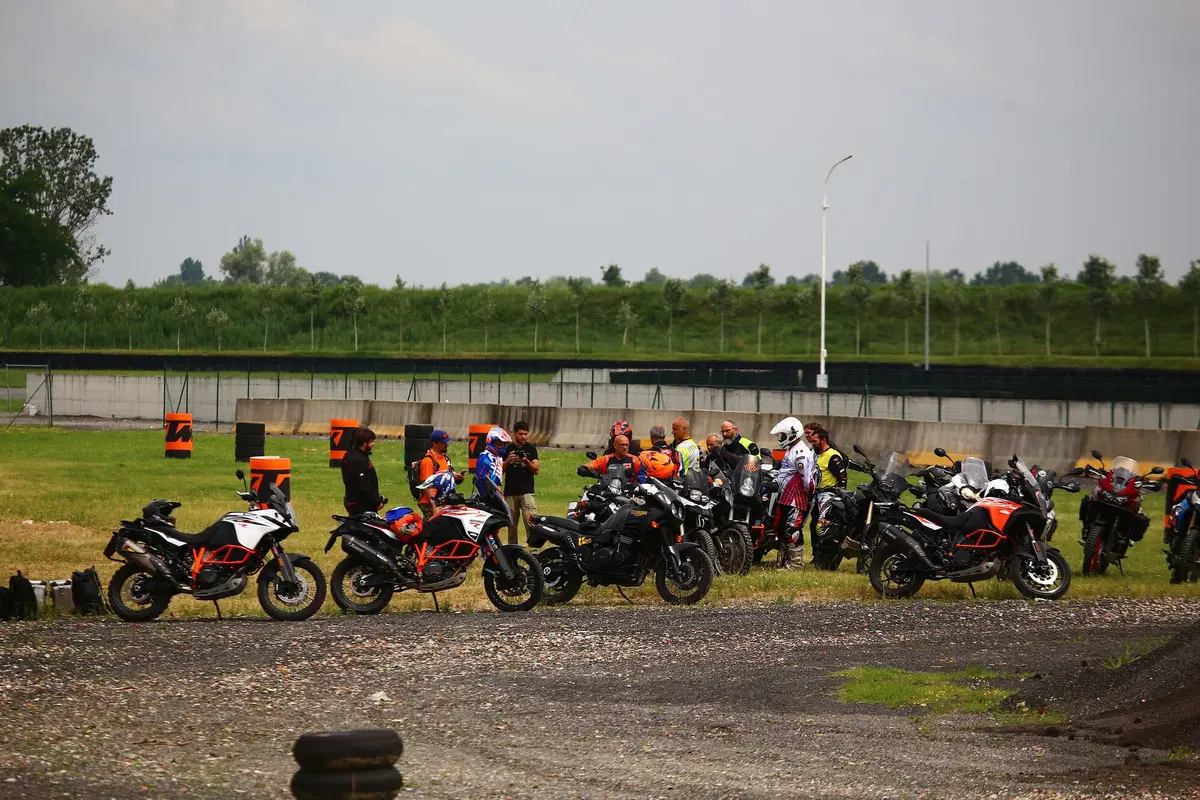 A scuola di maxienduro con la KTM 1090ADV R da Fabio Fasola! (7)