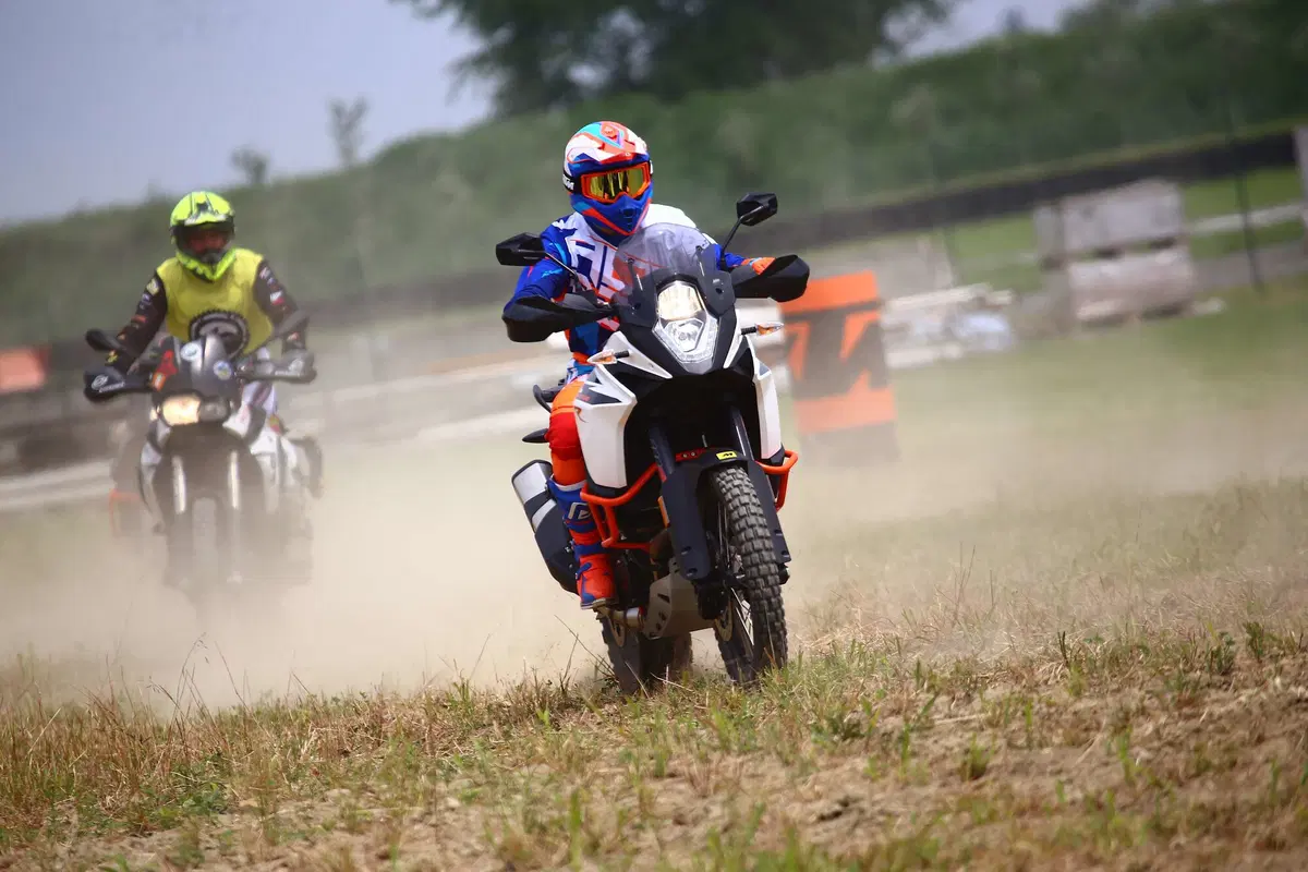 A scuola di maxienduro con la KTM 1090ADV R da Fabio Fasola! (8)