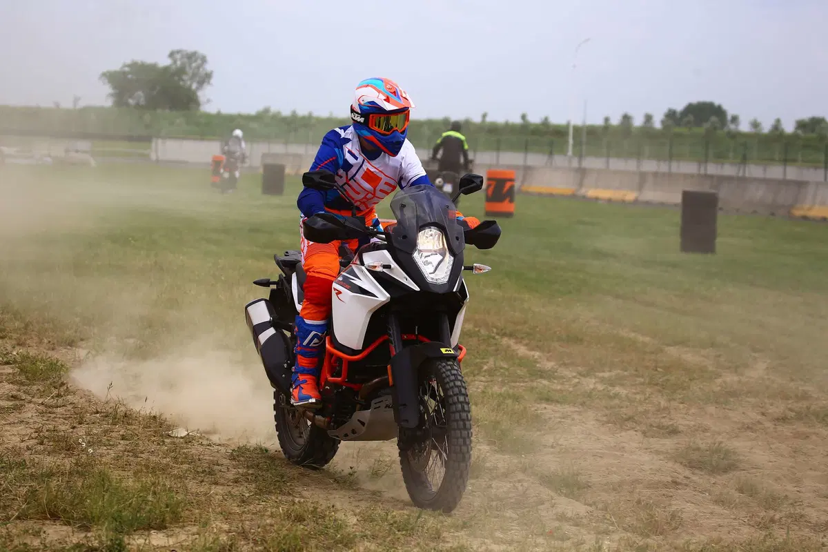 A scuola di maxienduro con la KTM 1090ADV R da Fabio Fasola! (12)