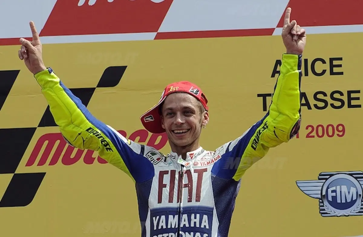 Il manager di Lorenzo risponde a Rossi (2)