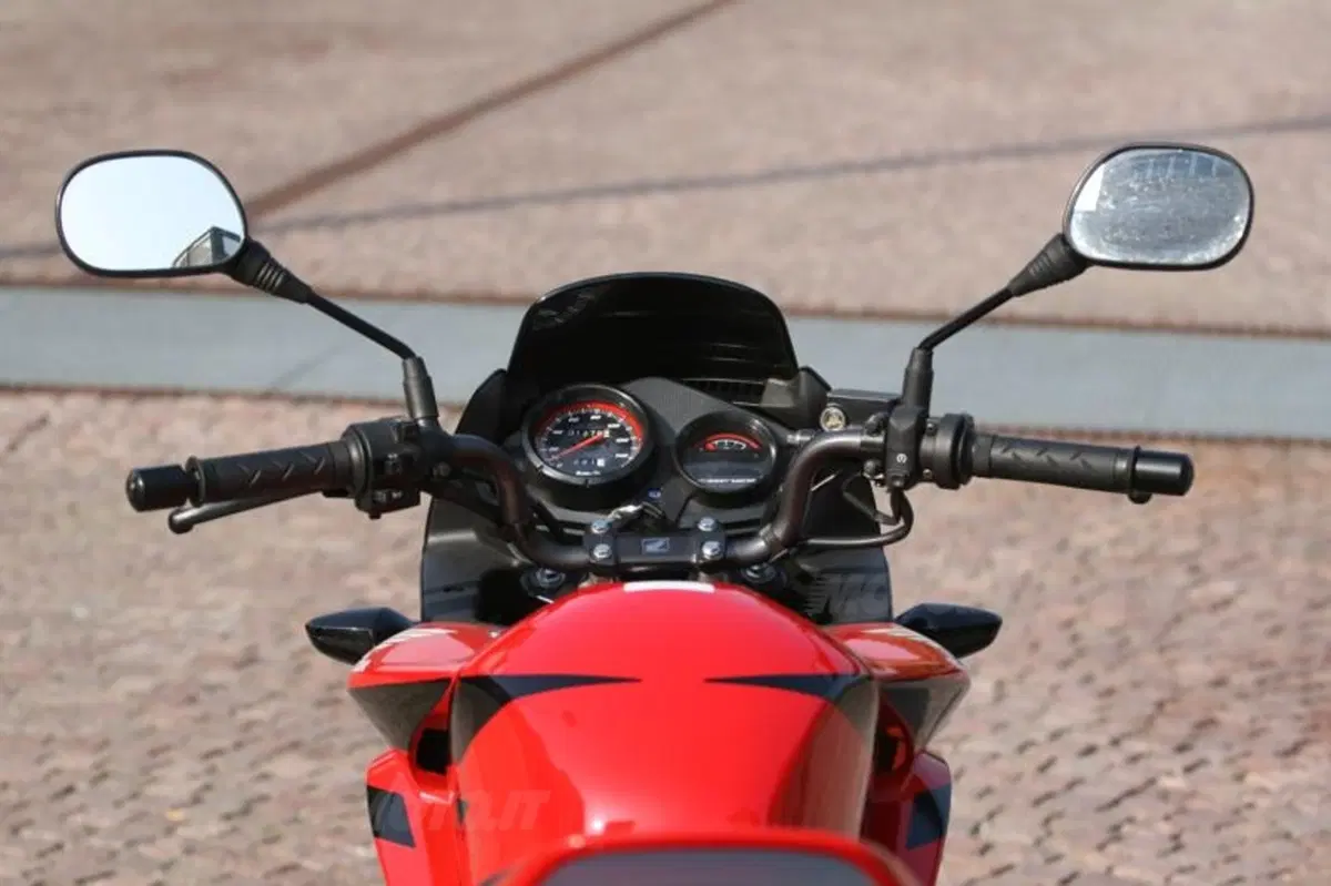 Honda CBF 125       (10)