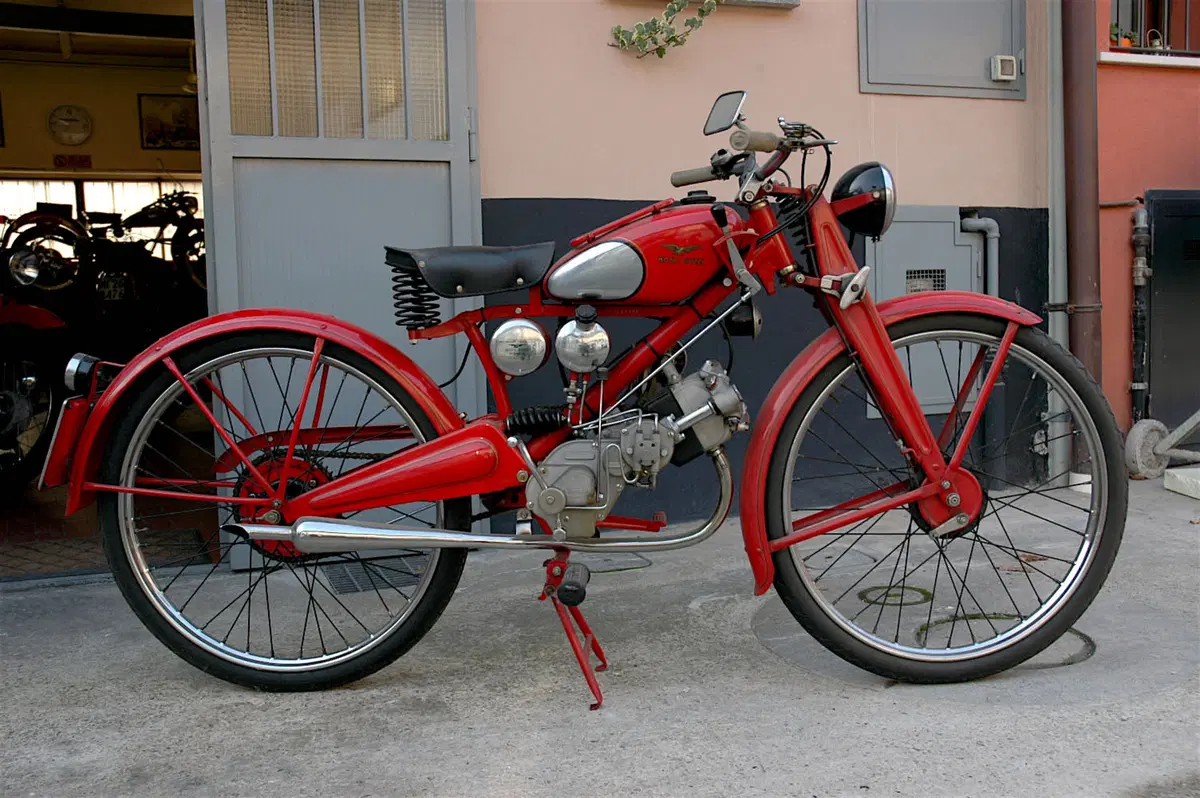 Ingegno e fantasia, trasformare un motore a 2 tempi in un 4 tempi (2)