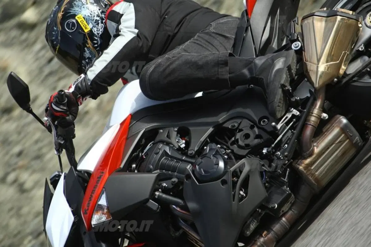 Kawasaki Z 1000  (10)