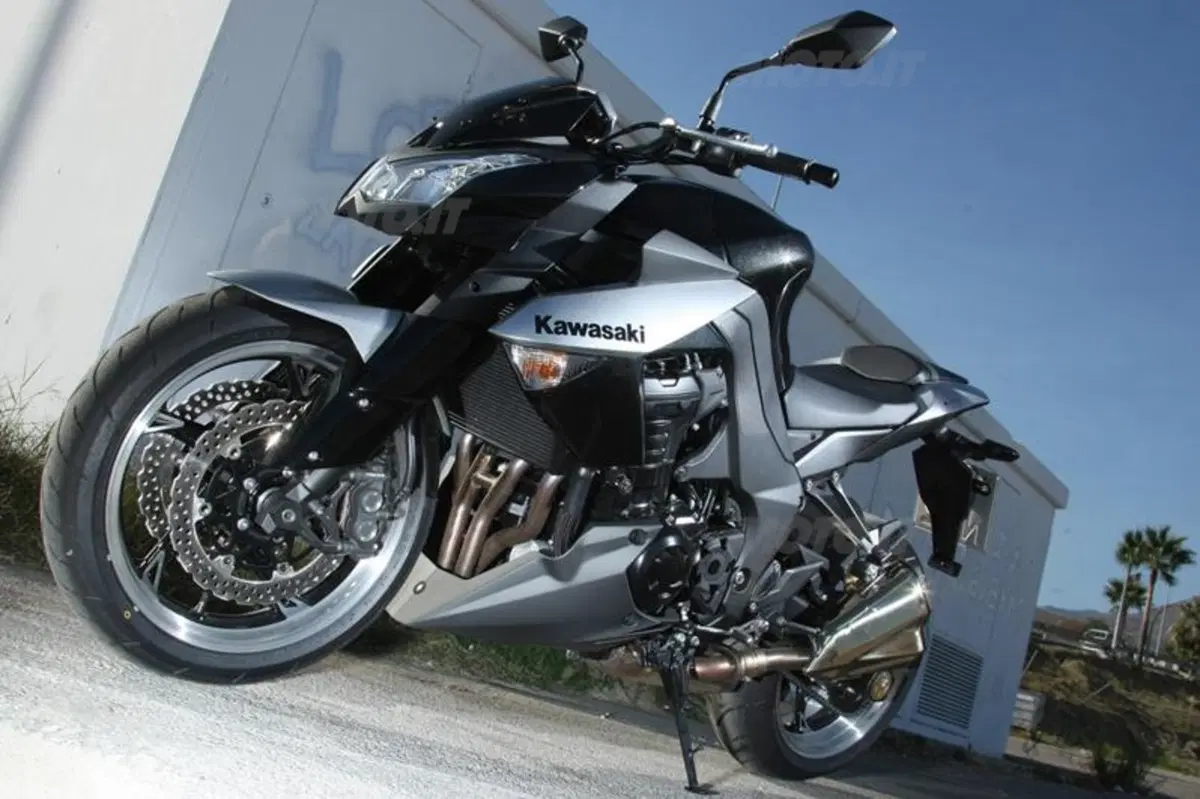Kawasaki Z 1000  (31)