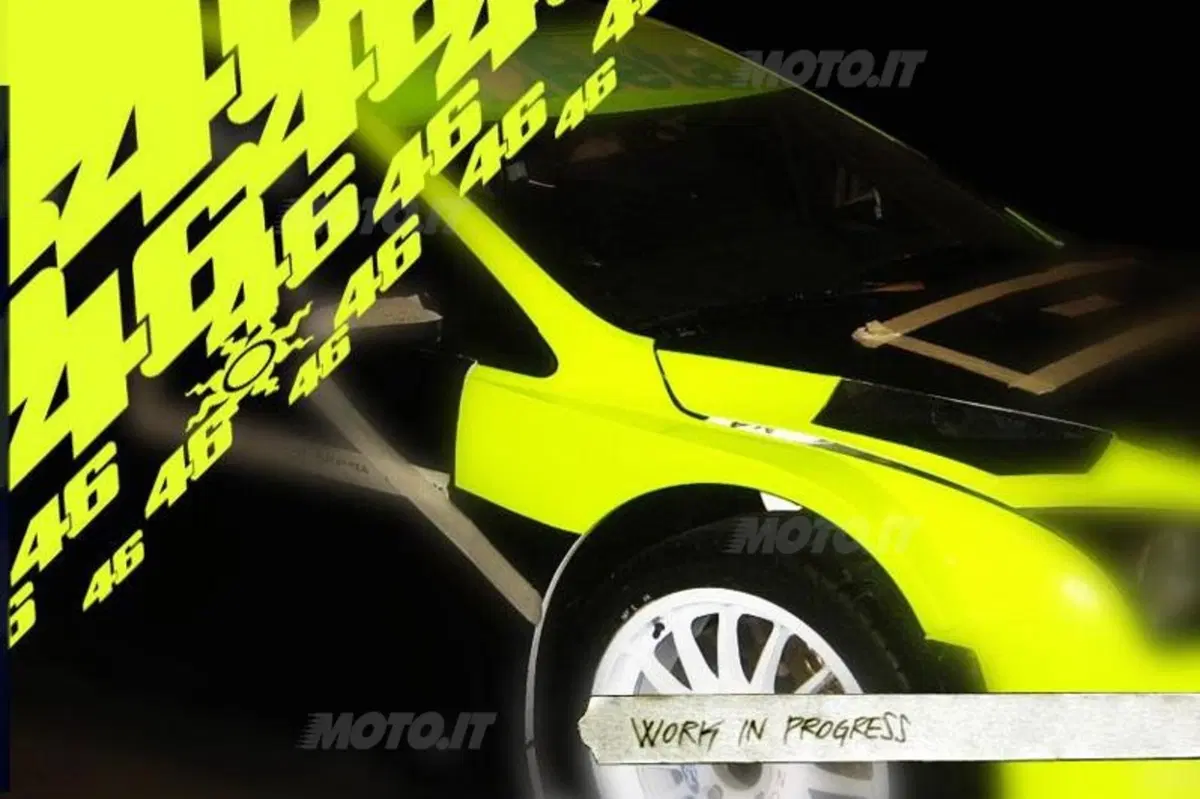 Rossi in gara con la Focus WRC  (2)