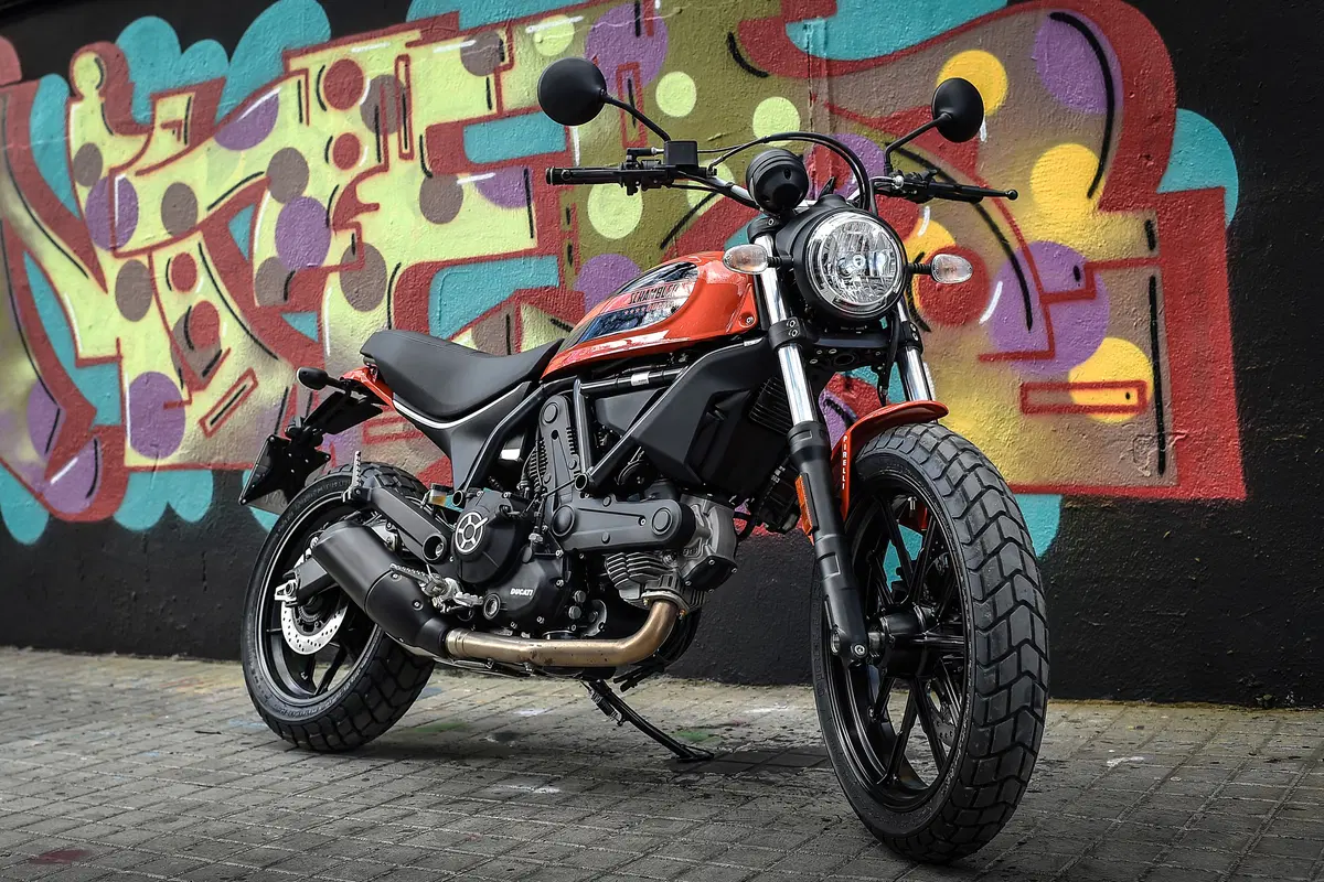 Ducati Scrambler Sixty2 (21)