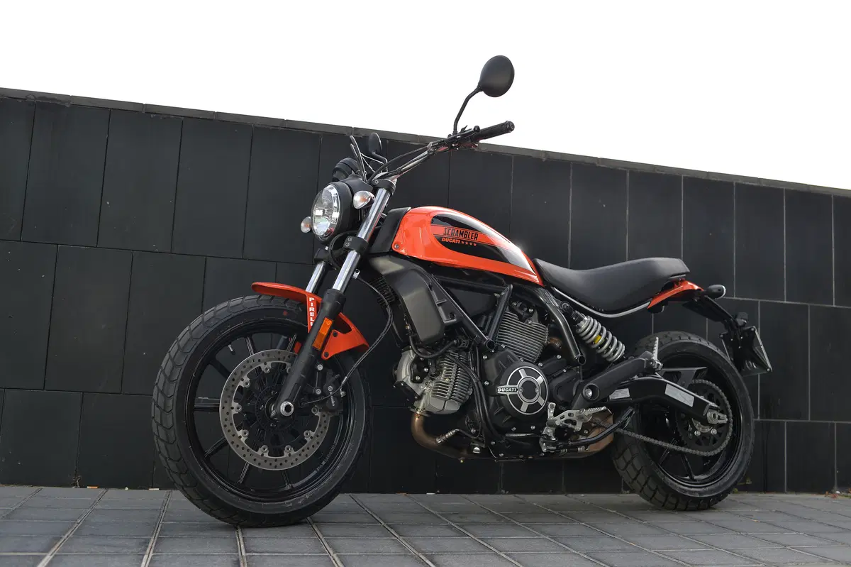 Ducati Scrambler Sixty2 (20)