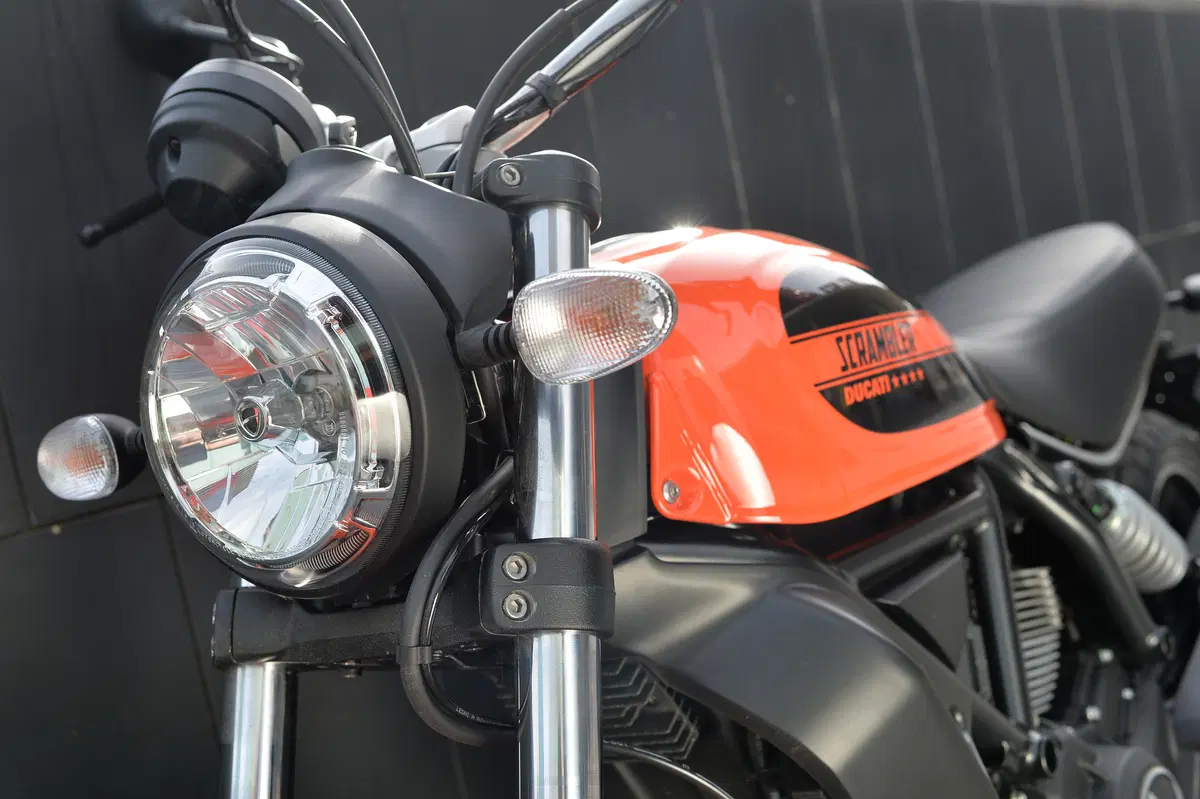 Ducati Scrambler Sixty2 (27)