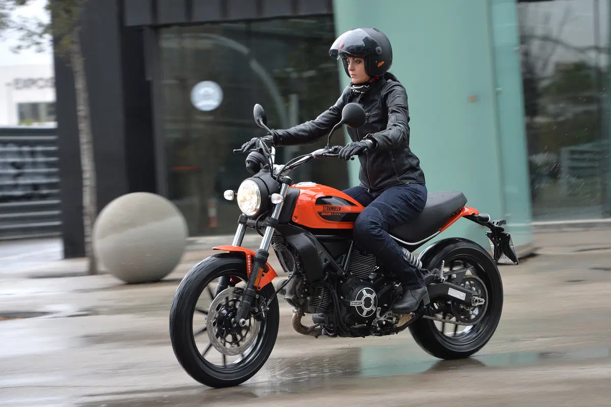 Ducati Scrambler Sixty2 (11)