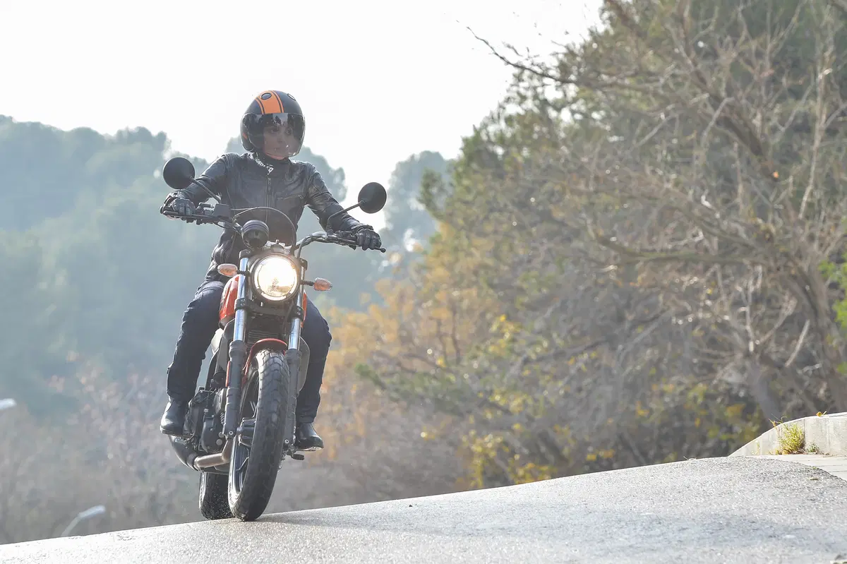 Ducati Scrambler Sixty2 (13)