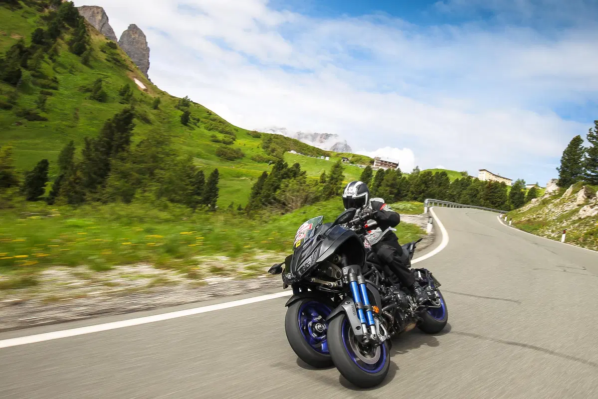 Yamaha Niken a 20.000 Pieghe - Day 1: la divora passi!