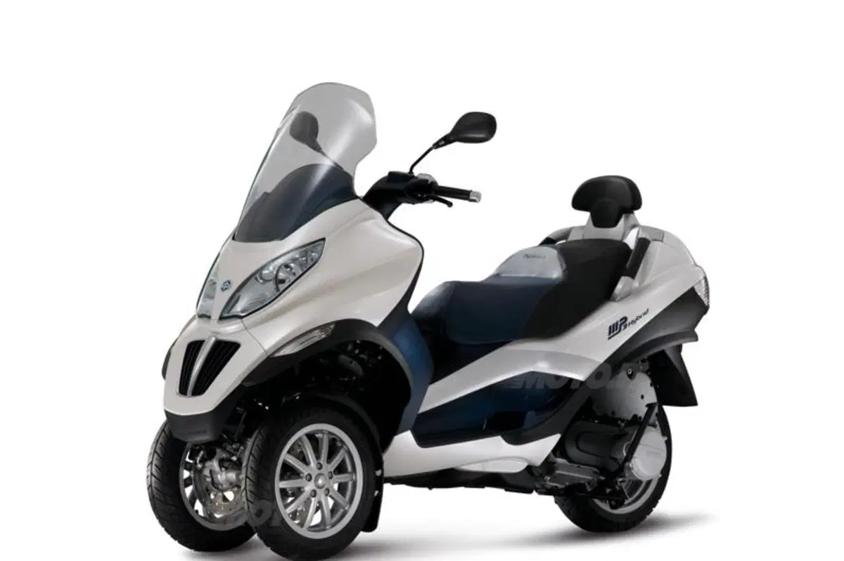 Il Gruppo Piaggio al Greenenergy Expo (2)