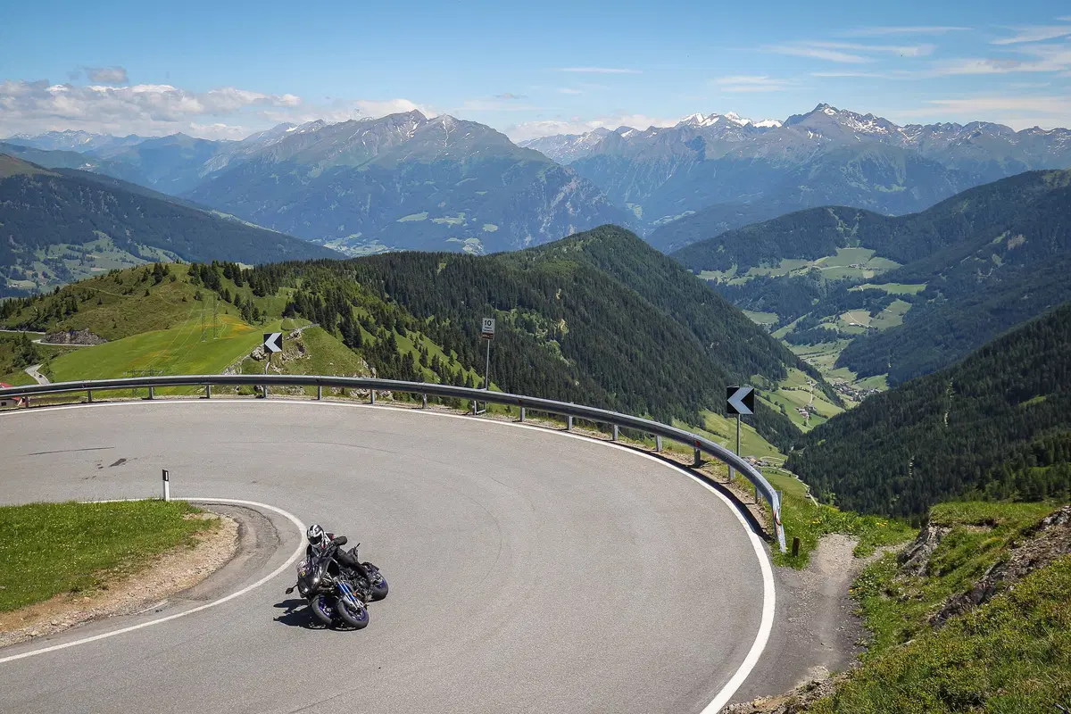Yamaha Niken a 20.000 Pieghe - Day 1: la divora passi! (5)