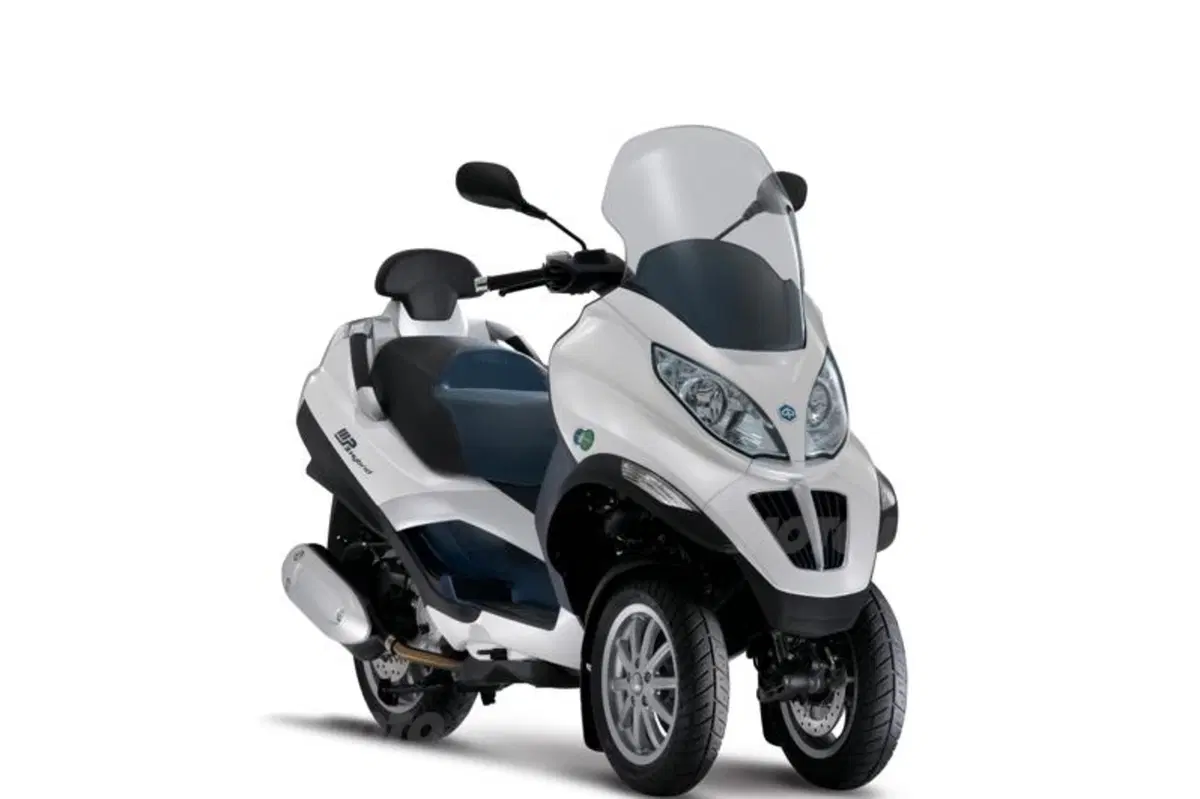 Per tutto Dicembre Piaggio MP3 Hybrid a 6.900 Euro (2)