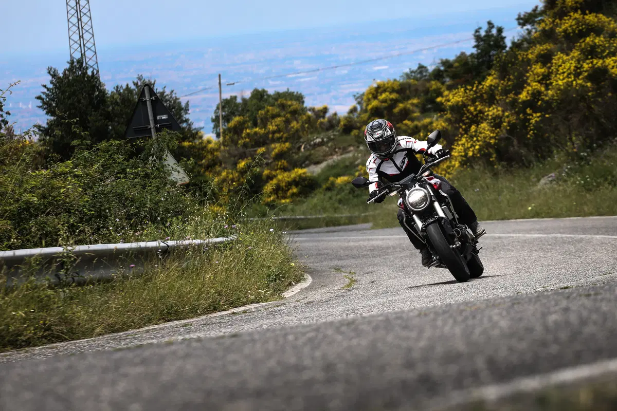 Honda CB300R TEST (12)