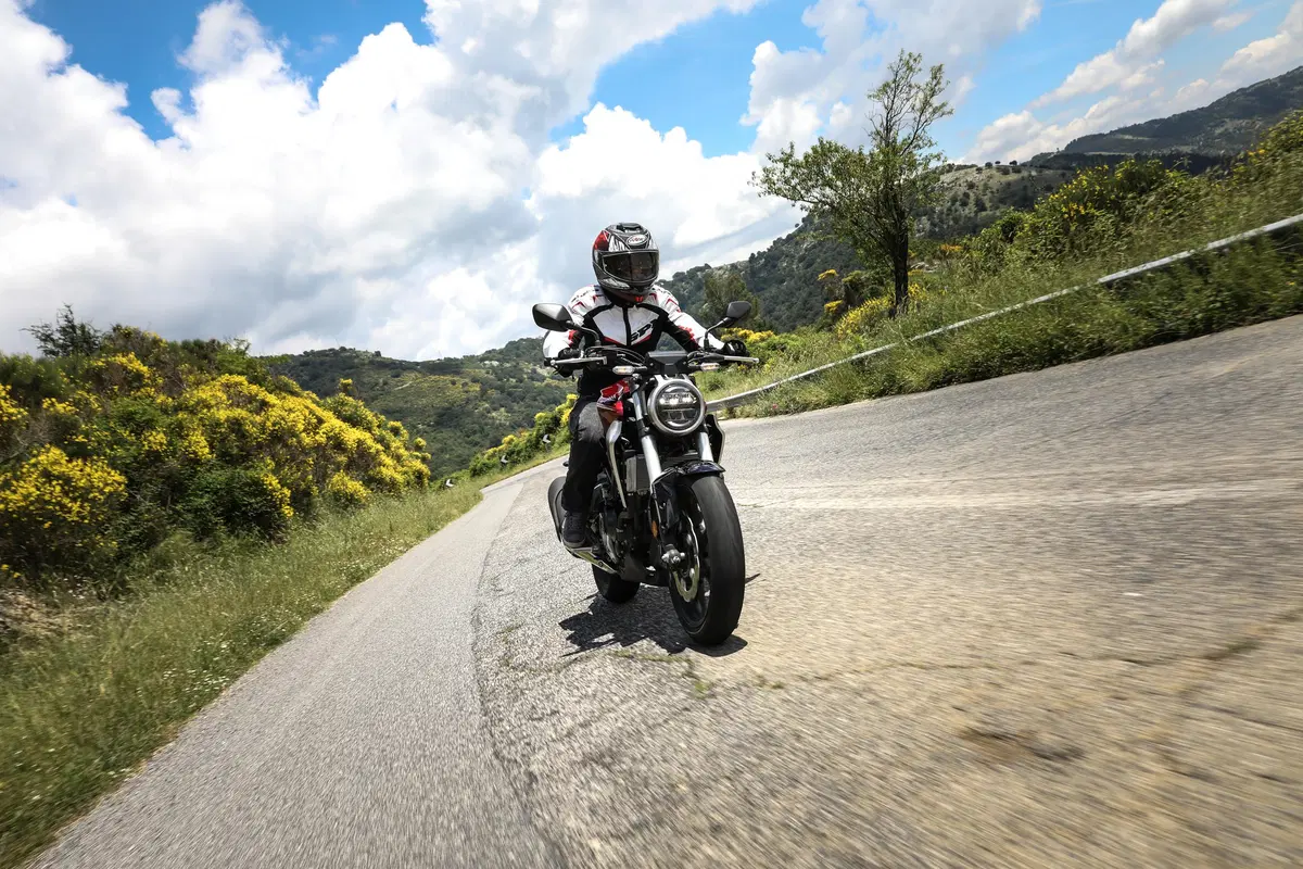 Honda CB300R TEST (10)