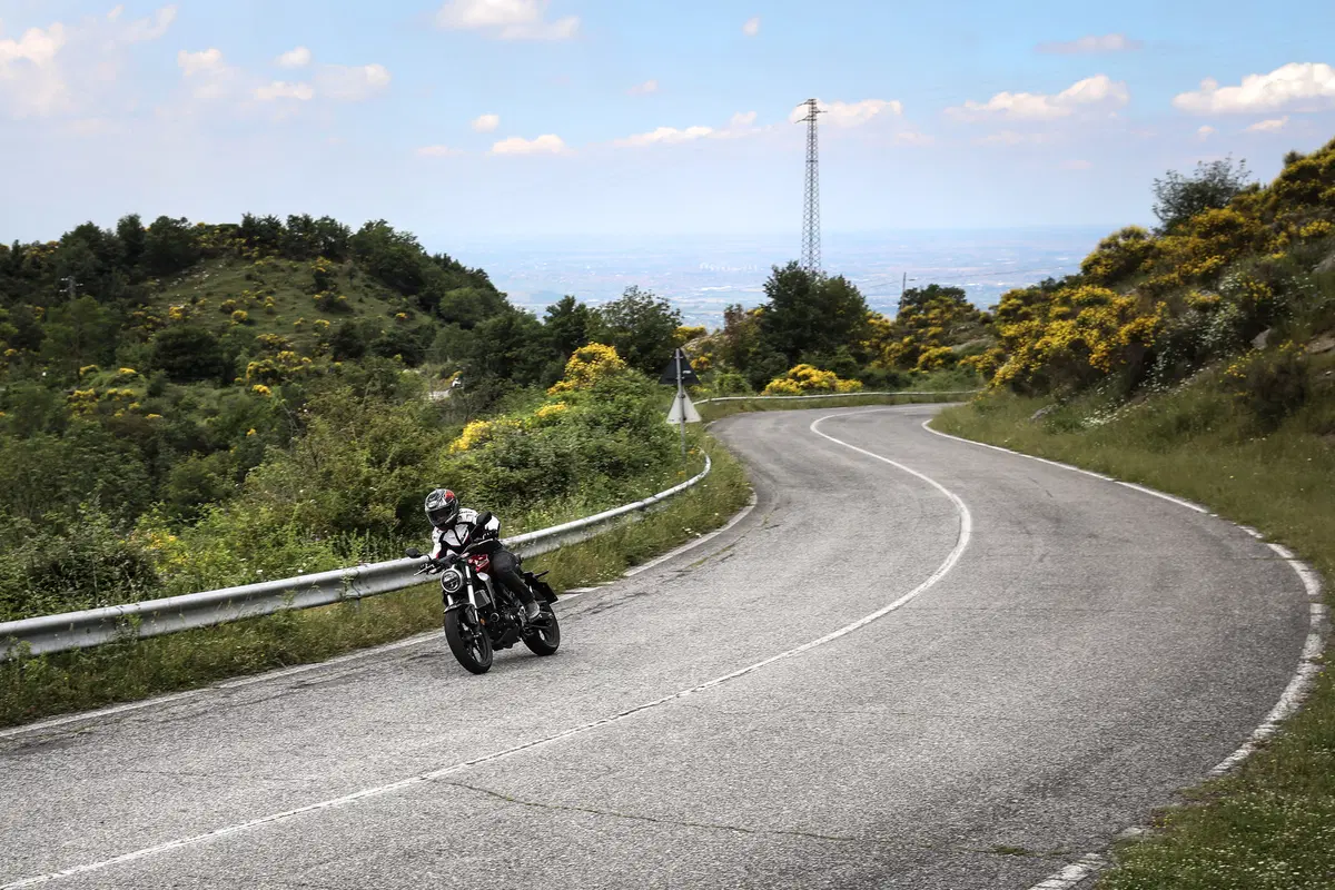Honda CB300R TEST (13)