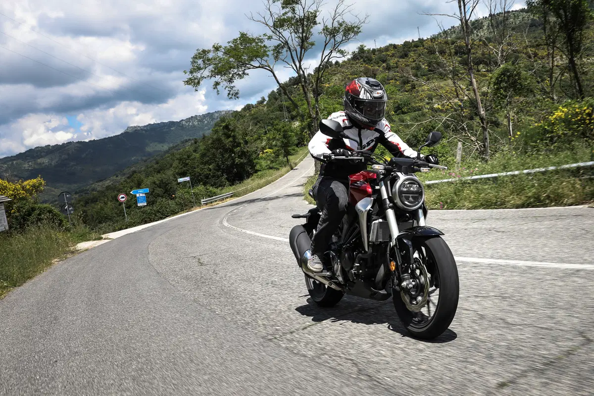 Honda CB300R TEST (2)