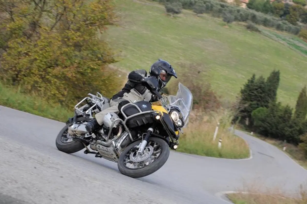 BMW R 1200 GS e Adventure  (3)