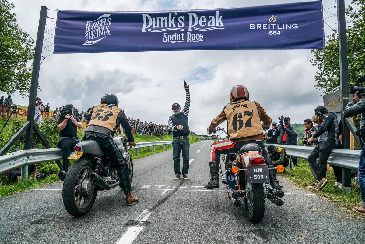 Moto Guzzi V7 III Limited, debutto a Wheels & Waves (6)