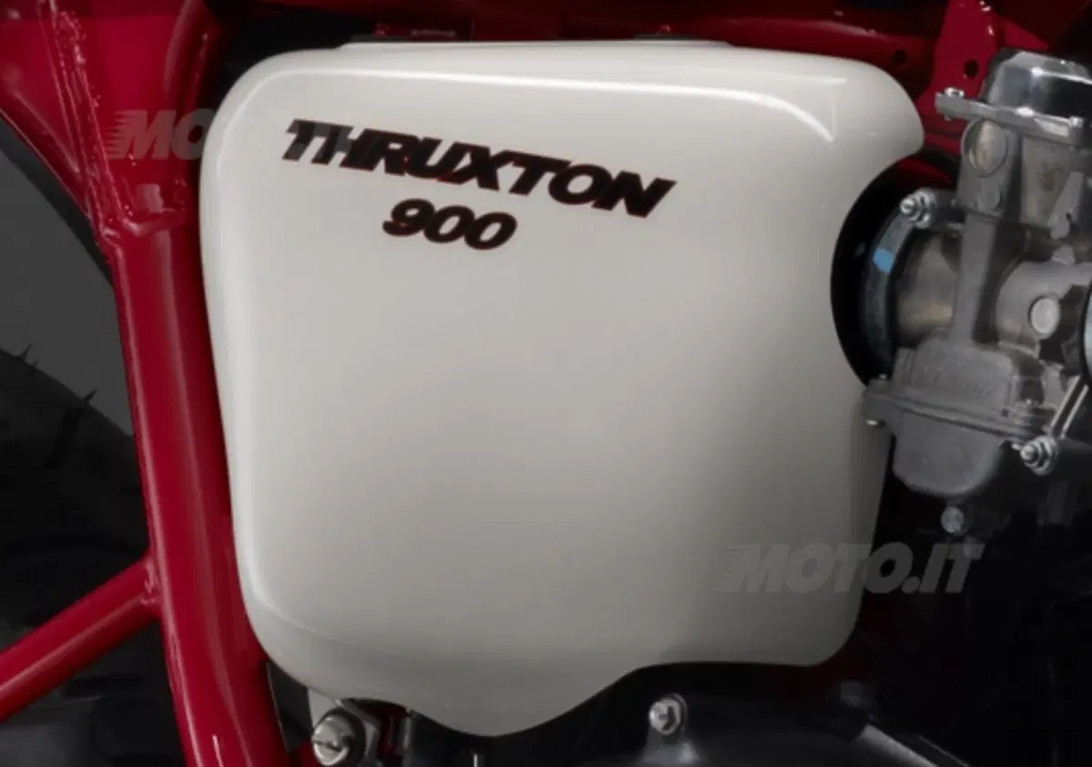 Thruxton diventa Special Edition (5)