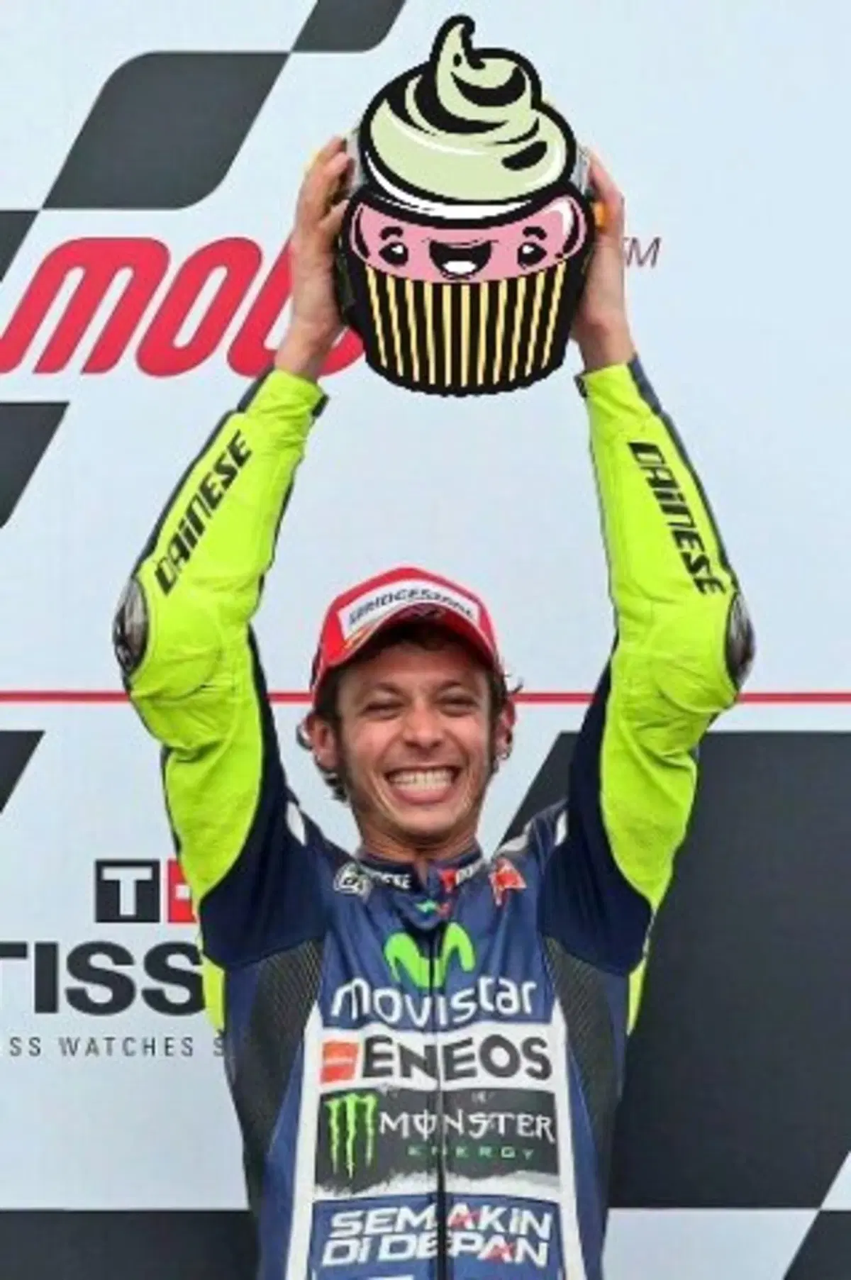 Valentino Rossi compie 37 anni e ancora è in pole